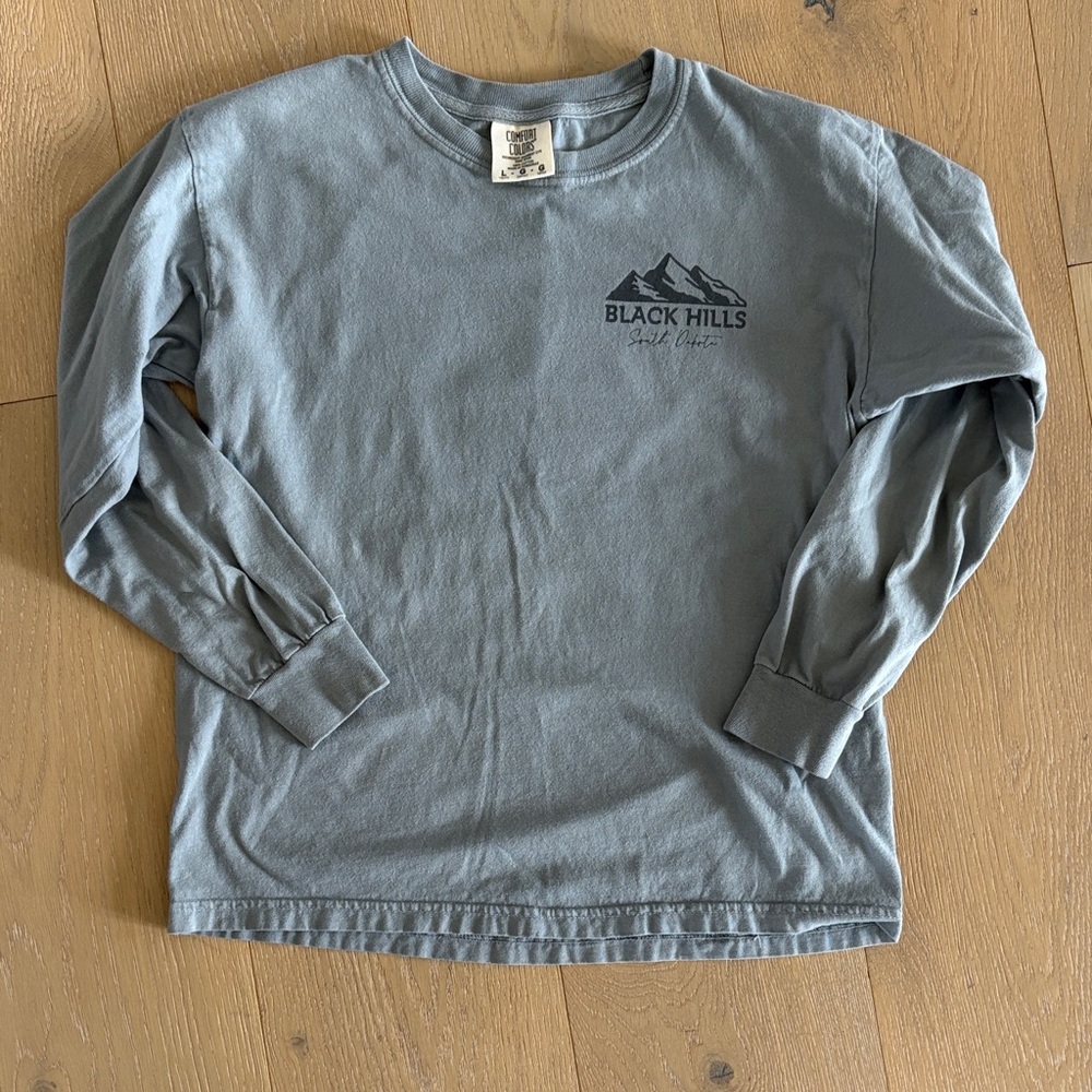 Comfort Colors Grey Long Sleeve Tee- Black Hills, SD